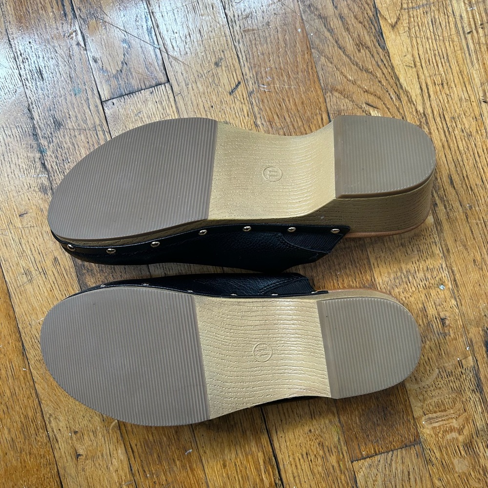 Target clogs - never worn - Picture 2 of 3